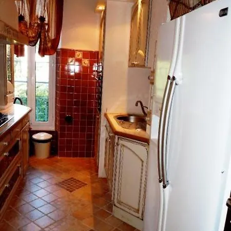 Charming 2 Bedroom In Walking Distance To Beaches Croisette And The Palais 678